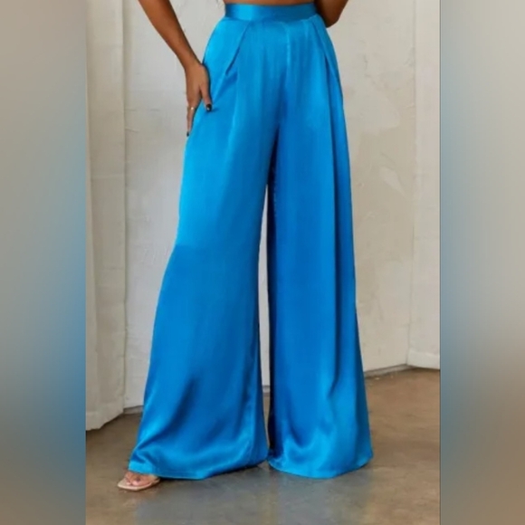 HELLO MOLLY NWT WIDE LEG PANTS. - Picture 1 of 13